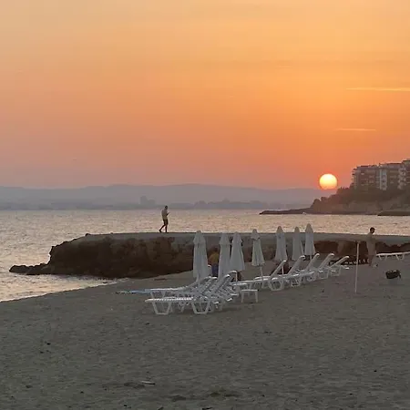 Apartamento Sea Front Terrace 1 Bedroom Apt Sveti Vlas