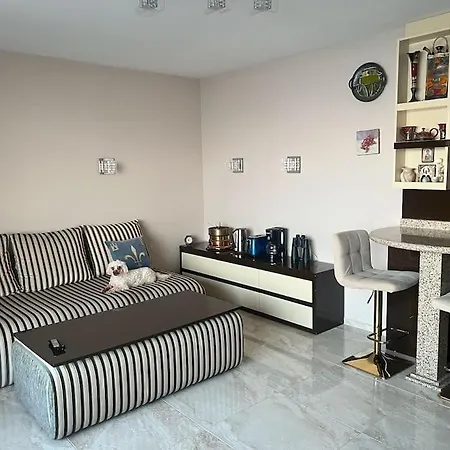 Apartamento Sea Front Terrace 1 Bedroom Apt *