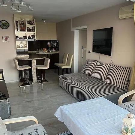Apartamento Sea Front Terrace 1 Bedroom Apt *