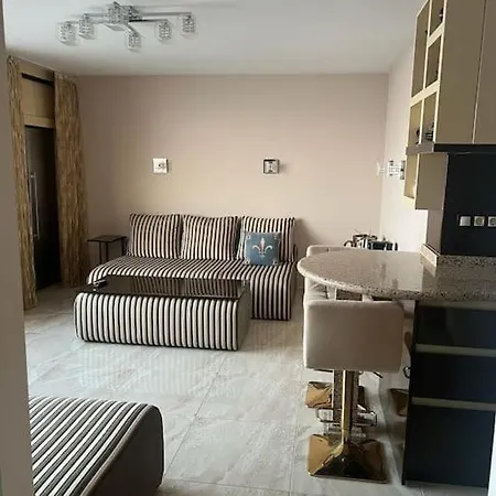 Sea Front Terrace 1 Bedroom Apt Apartment *